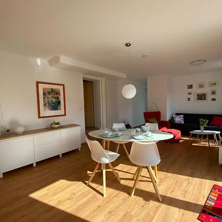 Hahn Apartment
